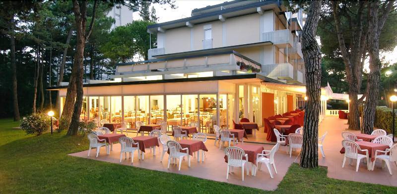 Hotel San Marco Lignano Sabbiadoro Exterior photo
