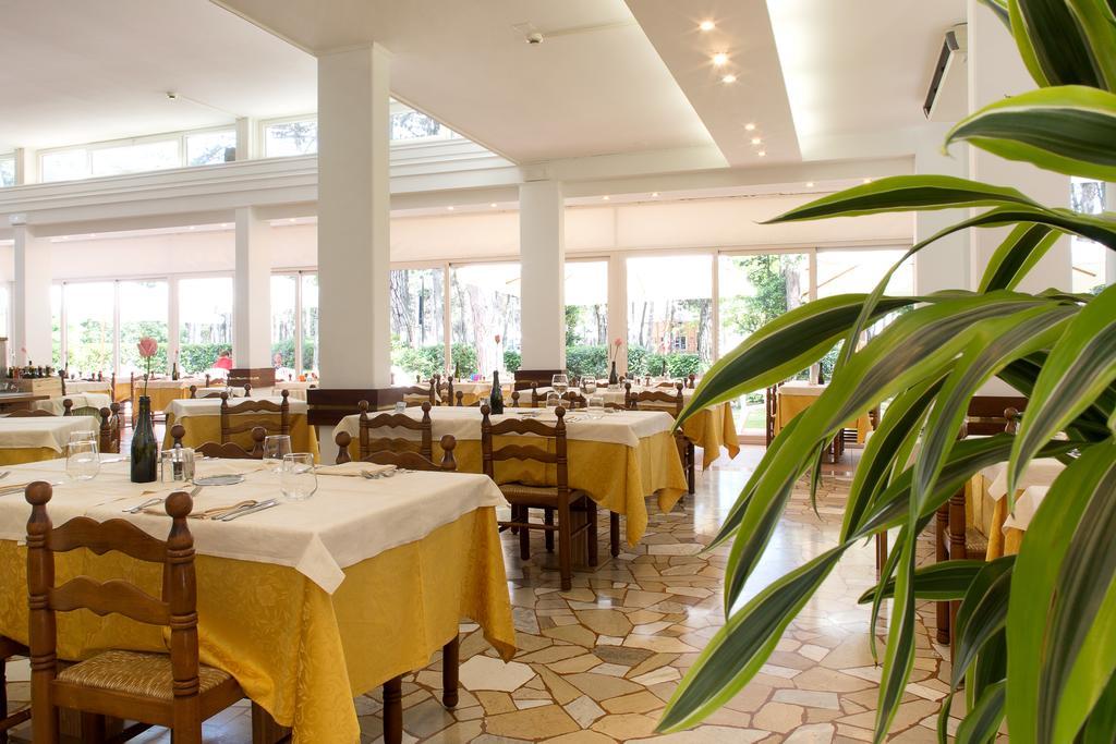 Hotel San Marco Lignano Sabbiadoro Exterior photo