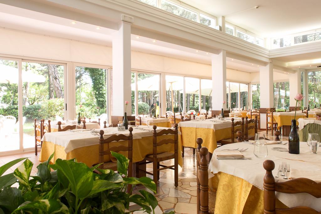 Hotel San Marco Lignano Sabbiadoro Exterior photo